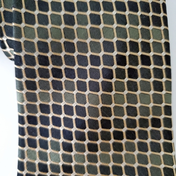 DISTINCTION Silk Tie Geometric Green - Picture 3 of 6